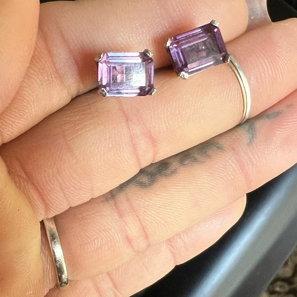Synthetic alexandrite Earrings - Picture 4 of 4